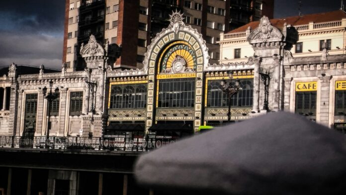 mostapha-abidour-hZztXwWDZ2k-unsplash